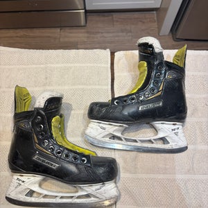 Bauer Supreme S29 Hockey Skates Regular Width  Size 4 (Used)
