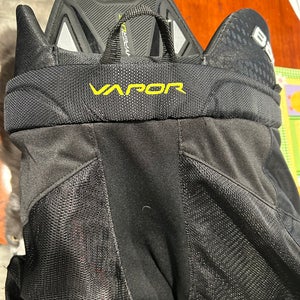Medium Intermediate Bauer Vapor Hyperlite (New)