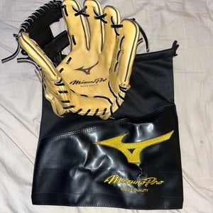 Mizuno Right Hand Throw Infield Pro Baseball Glove 11.5" (New)