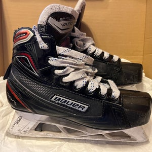 Bauer Vapor X700 Hockey Goalie Skates Size 5 D (Used)