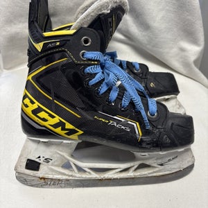 Junior Size 3.5 CCM AS3 SUPER TACKS Ice Hockey Skates.