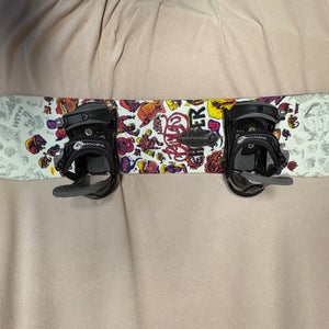 Burton Chopper Snowboard  (Used) small bindings