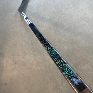 75 Flex P28 Senior True Project X Smoke Right Hand Hockey Stick Pro Stock (New) Team Canada