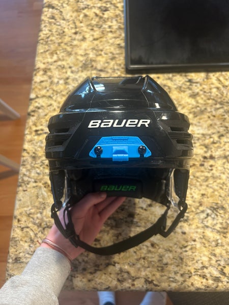 Large Bauer Re-Akt 85 Helmet (New)