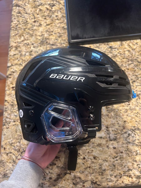 Large Bauer Re-Akt 85 Helmet (New)