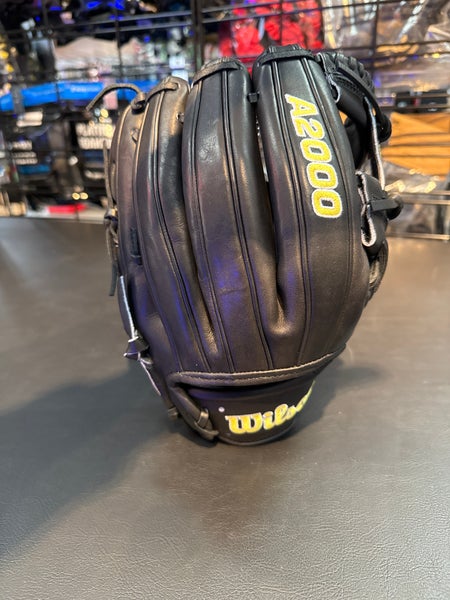 Wilson Right Hand Throw A2000 1975 Baseball Glove 11.75" (New)