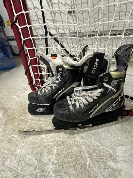 CCM AS-V Pro Hockey Skates 6 (Used)