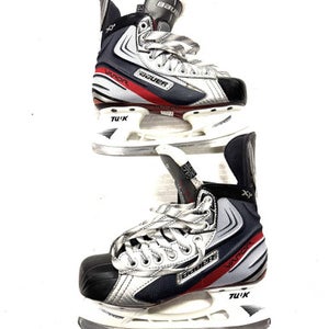 Used Bauer X3.0 Intermediate Hockey Skate Intermediate 4.5 11860-S000288371