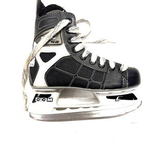 Used CCM 92 Junior Hockey Skate Junior 03 11860-S000288240