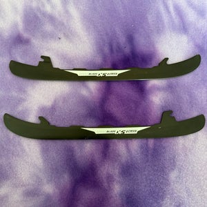 Step Steel SB XS Black Holders, Runners, & Replacement Steel 238 mm (New)