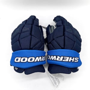 Sherwood Rekker Legend Pro - New NHL Pro Stock Hockey Glove - *Winnipeg Jets*