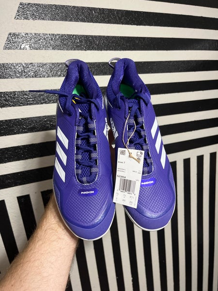 Size 8 Adidas Icon 7 metal baseball cleats