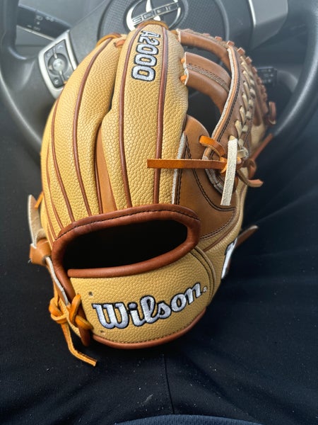 Wilson Right Hand Throw A2000 Baseball Glove 11.5" (New)