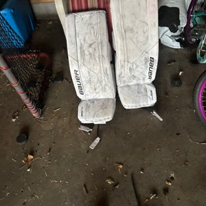 31"  Bauer Full Right Goalie Full Set Pro Stock (Used)