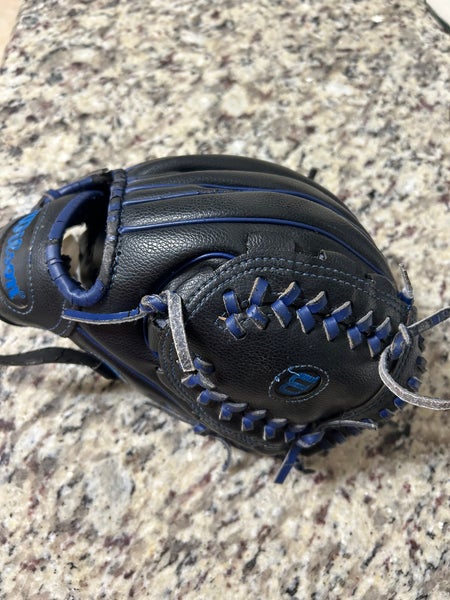 Wilson T ball glove