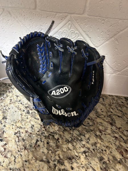 Wilson T ball glove