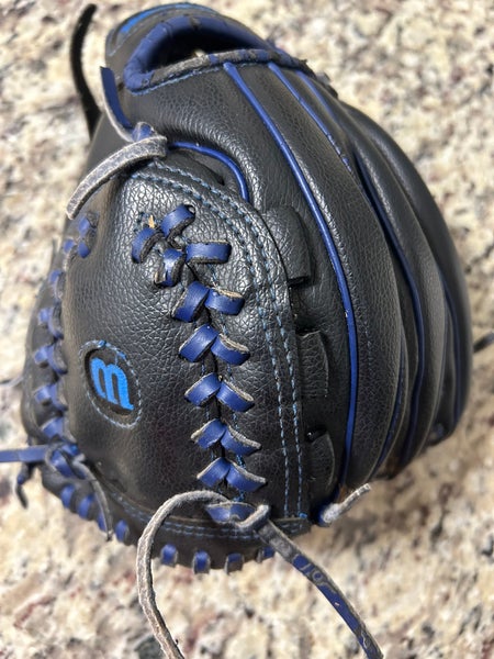 Wilson T ball glove