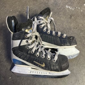 Nike Quest V9 Hockey Skates Regular Width  12 (Used)
