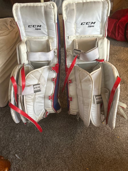 CCM Regular Extreme Flex II  Pro Goalie Leg Pads