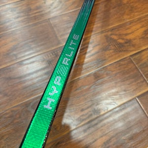 Senior Bauer Vapor Hyperlite 2 P28M Pro Stock (Used)