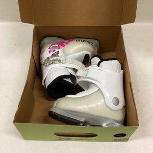 Used Dalbello GAIA 1.0 Girls DH Ski Boot White 155 MP - Y08 11725-S000476557
