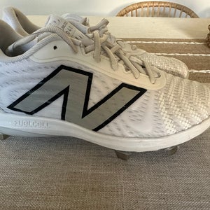 White Men's Size M 6.0 (W 7.0) New Balance 4040v7 (New)