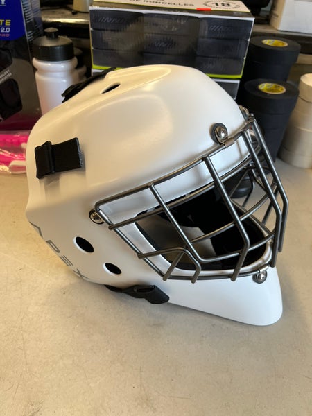 Apex goalie mask
