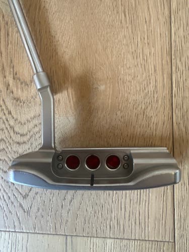Scotty Cameron Select Newport Right Handed Putter 34" (Used)