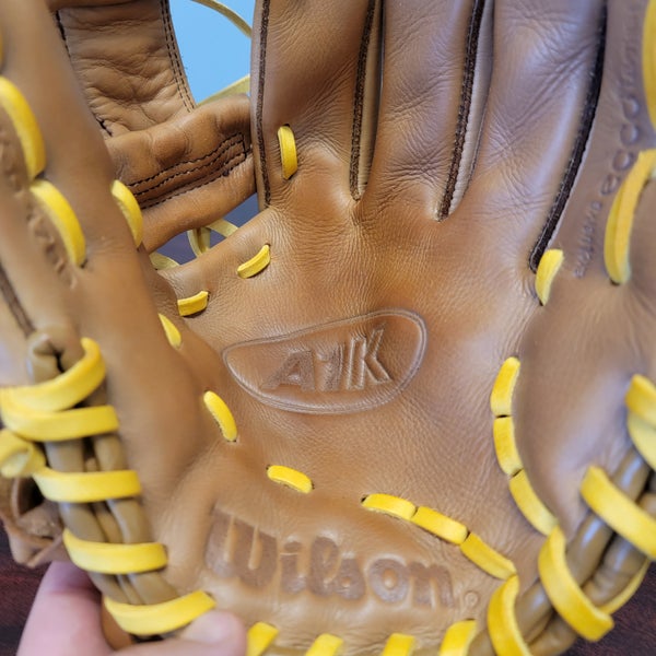 Wilson A1k Baseball Glove RHT EXCELLENT Condition Yellow