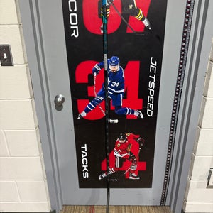 65 Flex Right Hand Intermediate  CCM Vizion Hockey Stick- P29 +1/4 Blade