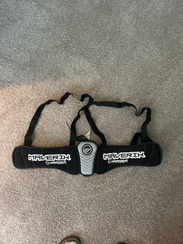 Medium/Large Adult Maverik Rib Pad (Used)