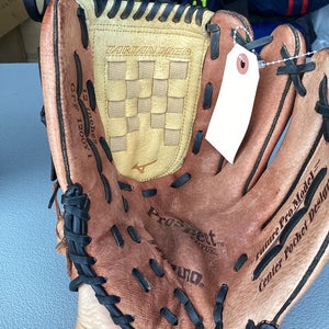 Brown Mizuno Prospect Right Hand Throw Infield Baseball Glove 12" (Used)