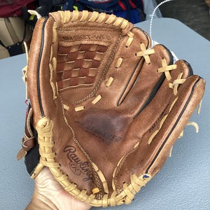 Brown Rawlings Playmaker Series Right Hand Throw Infield Baseball Glove 11" (Used)