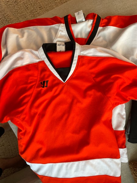 Youth XL Hockey Jersey white and orange used great condition