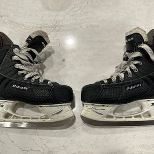 Bauer Flexlite 4.0 Hockey Skates Regular Width Size 3.5 (Used)