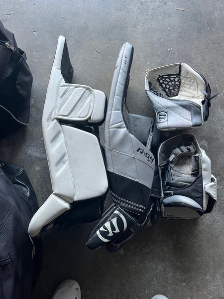 Warrior goalie set pads and gloves