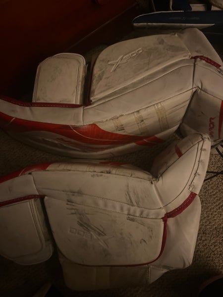 Large Bauer Vapor X900 Goalie Leg Pads (Used)