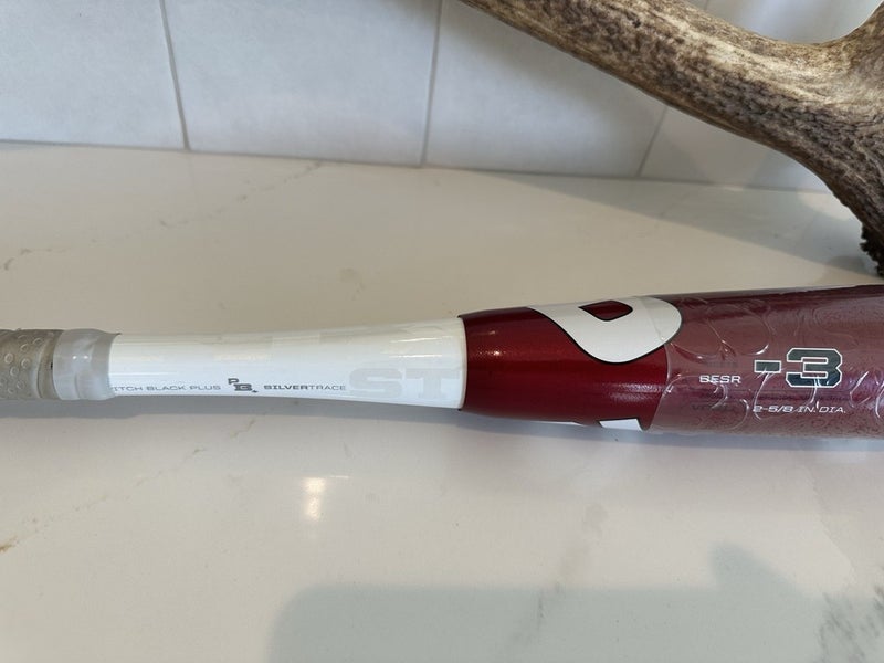 NIW 2011 DeMarini Voodoo 33/30 (-3) BESR Baseball Bat.
