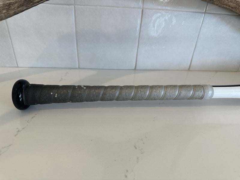 NIW 2011 DeMarini Voodoo 33/30 (-3) BESR Baseball Bat.