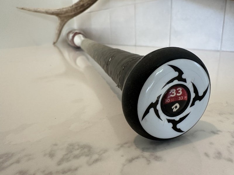 NIW 2011 DeMarini Voodoo 33/30 (-3) BESR Baseball Bat.