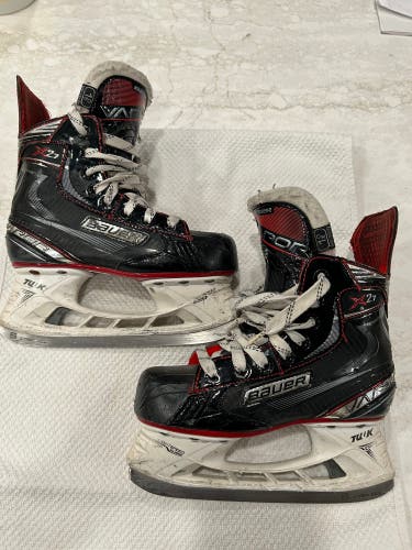 Bauer Vapor X2.7 Hockey Skates Regular Width Size 1.5 (Used)