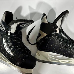 Easton Magnum Hockey Skates Regular Width 8 (Used)