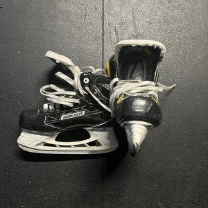 Bauer Supreme S190 Hockey Skates Regular Width Size 3 (Used)