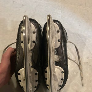 Bauer Supreme 3S Pro Hockey Skates Regular Width  Size 4 (Used)