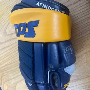 TPS response R8 Lite Gloves pro stock