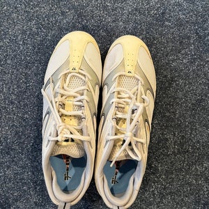 RARE Warrior Burn 4.0 Cleats Size 10.5
