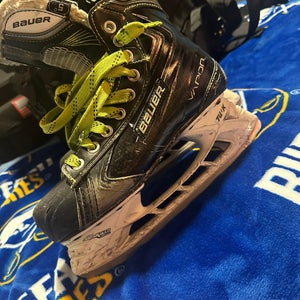 Bauer Vapor X100 Hockey Skates 5 (Used)