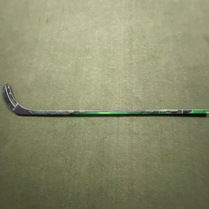 Intermediate Bauer Vapor ADV Left Hand Hockey Stick P92 Pro Stock (Used)