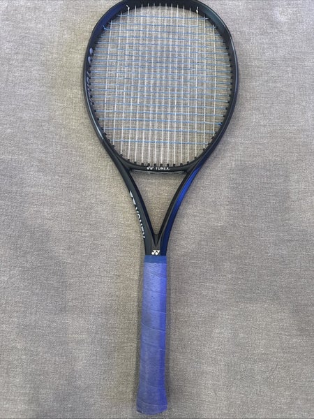 YONEX Tennis Racket EZONE 98 2022 grip size 4 1/4 used