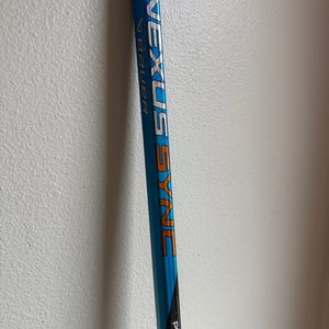 Junior Bauer Nexus Sync Right Handed Hockey Stick P92 (Used)